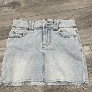 Art class skirt size 8